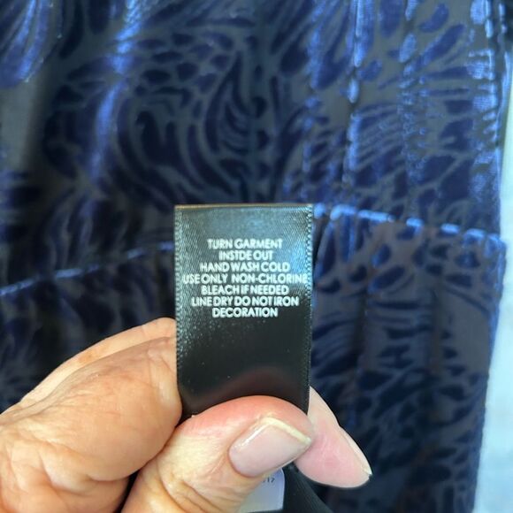 Torrid NAVY Blue Purple Print Velvet V-Neck Short Sleeve keyhole Dress Size 1X - Picture 7 of 12